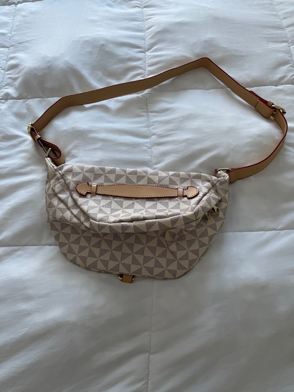 Neutral Geometric Women's Crossbody Belt Bag